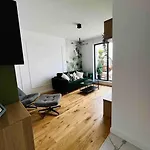 Elysium Core ブカレスト